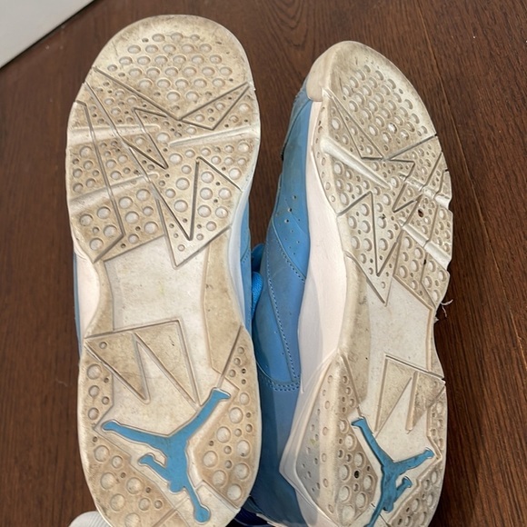 Men’s Blue Air Jordan’s High Tops Size 7 main image 5